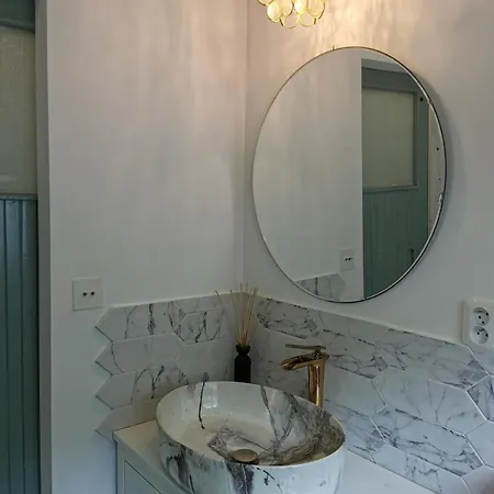 Holiday home Fairy Tale On Water Stream, 30 Minutes From South Prague Davle