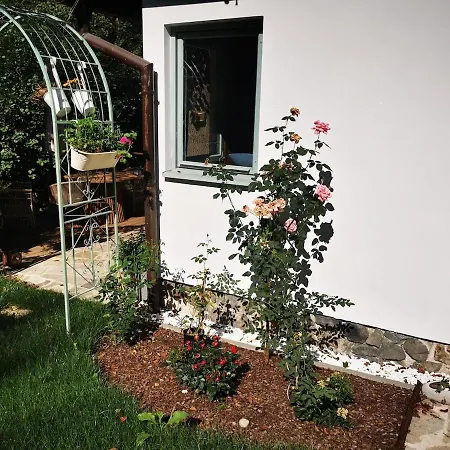 Holiday home Fairy Tale On Water Stream, 30 Minutes From South Prague *