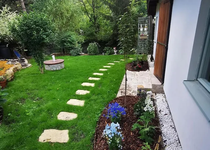 بيت للعطل Fairy Tale On Water Stream, 30 Minutes From South Prague